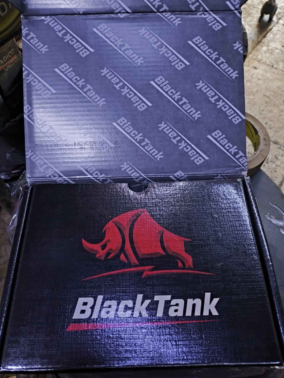 🚨 وصلت الآن - دسكات أمامي وخلفي أصلية! 🚨
🇺🇸 صناعة أمريكية - وكالة BlackTank
🔝 من أفضل ماركات البريك العالمية
🔧 متوفر مع خدمة تبديل أمامي وخلفي

✨ المميزات:
✅ ضمان حقيقي حتى 50,000 كم
✅ أداء عالي بدون صوت أو غبار
✅ جودة وكالة - مصنعة وفق أعلى المعايير

📍 عالم الدسكات والبنزات
📌 بغداد - ساحة الطيران
📍 شارع الشيخ عمر - ثالث فرع على اليمين (شارع حجي منيشد)

🚚 تتوفر خدمة توصيل لكافة المناطق

📞 للاستفسار:
📱 ***********
📱 ***********

🔸 لا تنسى لايك للصفحة
🔁 وشارك المنشور لتوصل المعلومة للكل
