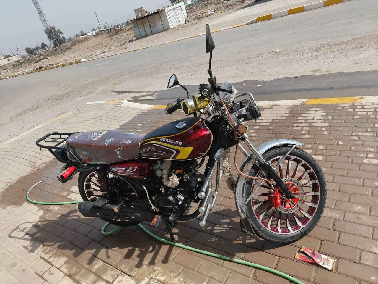 السلام عليكم سونلك ٢٠٢٦ بعده جديد كامل نشرات وسماعات 
محرك200   مراوس ايراني غير لون موديل ٢٠٢٥ ضاغطه وزنجيل 
***********
