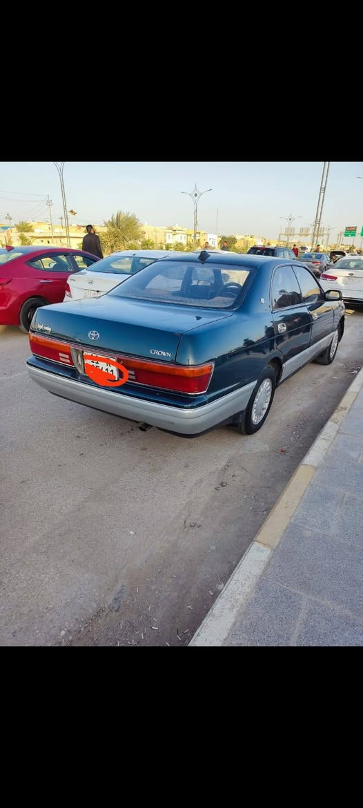 كروان بطه موديل 94 فصل
سياره حلوه واحله من الصوره تخم تاير المكينه شويه بيها ضعف ترايك للبغداد 
ملاحضه (ضربه بالجاملغ الخلفي ++مصبوغه لجماليه )حته الريمود سنتر لوك ع الريمود كهربائيات شغاله كلها رقم انكليزي بغداد باسمي سنويه ل29 الناصريه مركز
*********** السعر(48)وبيها مجال
