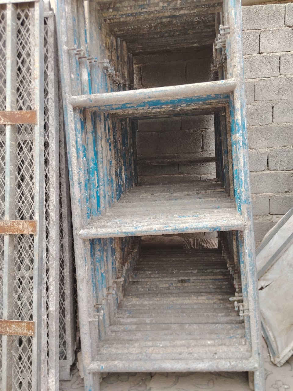 سلام عليكم
سكلات البيع العدد ٤٤طابق
قياس 80عداد 18قفص
قياس 90 العراقي عداد 10
قياس 90 صيني عداد 16
مكاني ديالى ناحيه جديده الشط الحويش
***********
