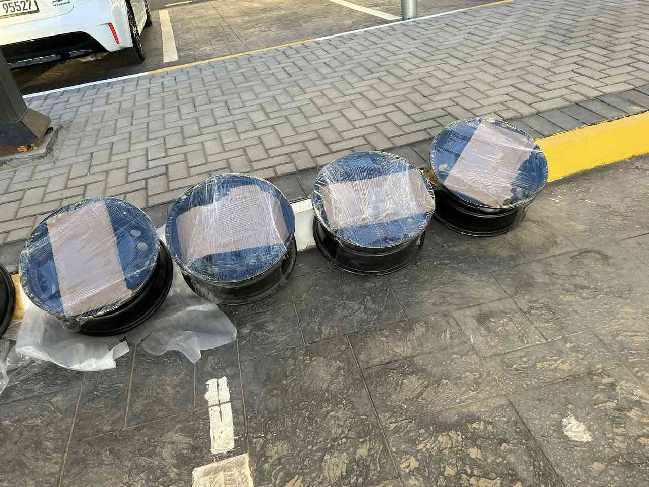 السلام عليكم توفرت ويالة اصلي تيوتة فورنر تنشد من مديل 2014 إلى 2024 سعر التخم أربعة جديد اصلي ياباني وكالة زيرو ما مستخدم مع الكبات 400 الف سعر التك القطعة الواحدة بدون كب مال سبير 75 الف للتواصل *********** او واتساب مكاني بغداد يوجد توصيل جميع المحافظات
