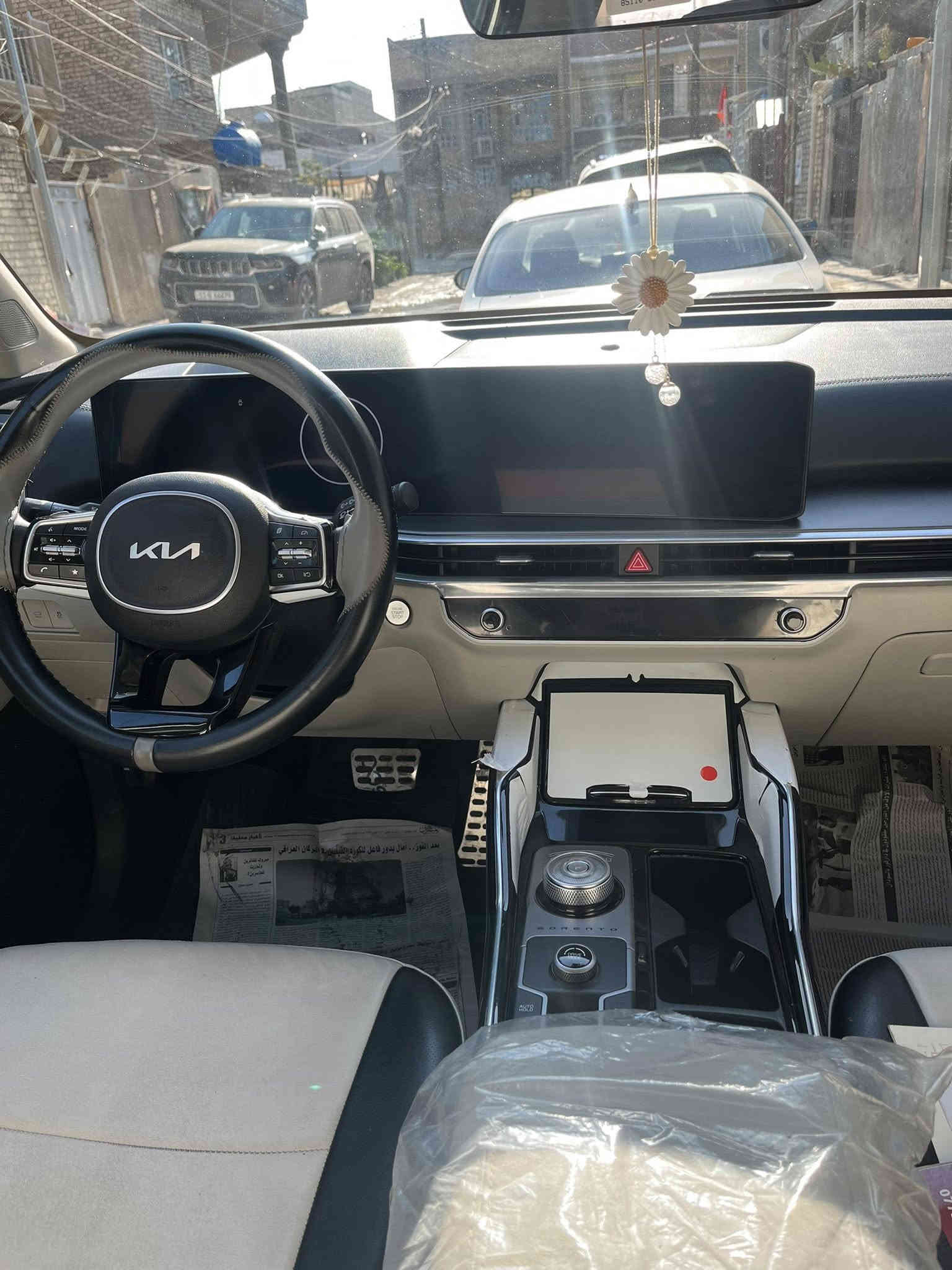 السلام عليكم 
للبيع 
الموديل : 2024 (خليجي)
كفالة عامة 
المحرك : 6 سلندر، 3500 سي سي
العداد: 22 كم
المواصفات:
كشنات مخمل وسويتلهم دوشمه ب٤٠٠ دولار درجه اولى
شفتات استيرن
كير ماوس
*مقاعد مخمل
* دخول وتشغيل بصمة مع تشغيل عن بعد.
* هاند بريك كهربائي مع صندوق خلفي كهربائي.                           إنارة داخلية متعددة الألوان
* عدادات رقمية متصلة مع شاشة وسطية كبيرة
* نظام عرض المعلومات
.Android Auto و Apple Carplay نظام *
* مكيف ثلاثي المناطق مع وحدة تحكم خلفية
* أنظمة قيادة متعددة ومثبت سرعة ذكي
* مرايا كهربائية قابلة للطي وتحكم آلي بالنوافذ
* المصابيح الأمامية والخلفية زينون مع كشافات ضباب
* نظام صوتي فاخر مع شحن لاسلكي
* حساسات أمامية وخلفية
* إطارات قياس 20 انج
* ⁠اللون أبيض
رقم بغداد باسمي تحويل ثاني يوم
* ⁠مكان السياره بغداد 
* للأستفسار على الرقم  ⁠***********
