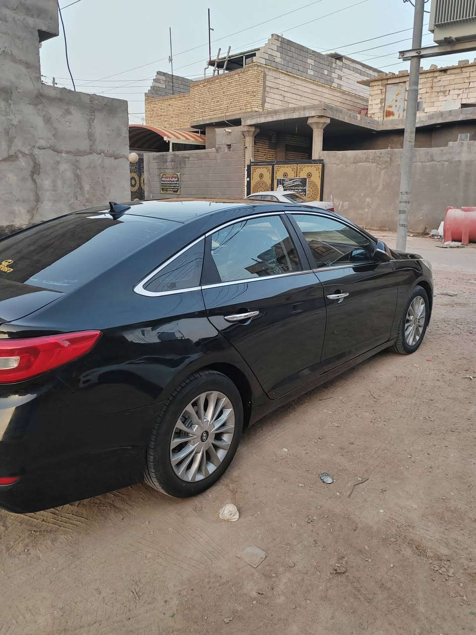 السلام عليكم سوناتا كارتون السياره جديده دخول جديد ادوات تبريد حداديه تخم تاير مكينه كير ويلات كله جديد رقم وسنويه شمالي حساسات خلفيه كامره شاشه نقص ما بيها موديل 2017 بانزين اصل كصه جنطه فوووول مواصفات عده الفتحه سياره كلش جديده العنوان البصره استفسار *********** امراوس ماكو مشكلة

