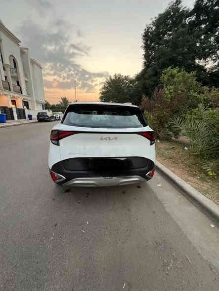 سلام عليكم.. عليكم..
سبورتج وارد خليجي موديل ٢٠٢٤
السياره نظيفه جدا اخت  الزيرو ماشية    ١٩٠٠٠ كم ...
             ***** مواصفات
 بنوراما 
بصمه تشغيل عدد ٢ 
تشغيل عن بعد 
تدفئه كشنات 
تدفئه استيرن 
كشن السائق والراكب كهربائي
عداد ديجيتل 
قياس ظغط الاطارات بالشاشه 
حساس امامي
حساس خلفي
شفتات استيرن 
هند بريك بصمه
اوتو هولد 
اشاير بالمري 
رادار جانبي 
فول تحكمات 
مثبت سرعه 
اوامر صوتيه 
اريل نفكيشن 
حجم الويل ١٩ 
مانع انزلاق 
جنطة كهرباء 
ارضيات روزلين اصلية 
رقم بغداد انكليزي الجديد 
هزه جديده 
السياره مكفوله كير ومكينه وكشر 
العنوان بغداد (حي الجامعة ) 
السياره بأسمي تحويل ثاني يوم ...
         السعر /    ٢٤٥  بيها مجال بسيط 
للاستفسار الاتصال على رقم ***********
