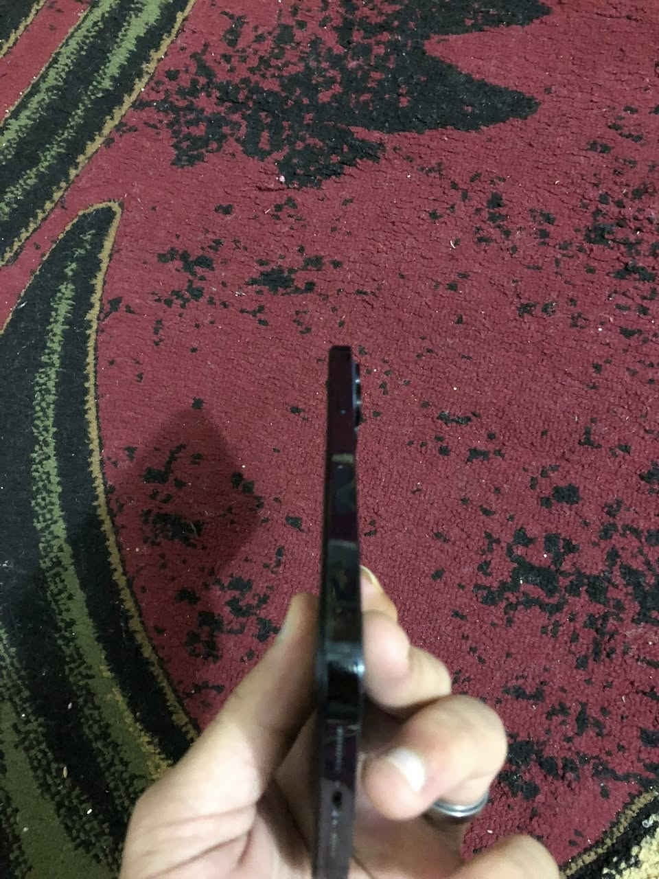 سلام عليكم ايفون 12 برو ماكس ذاكرة 256 بطارية 78 جهاز نموذج m مستبدل شاشة فقط نوعيتهة زينة للبيع بـ 420 الف او مراوس بـ 11 عادي العنوان بغداد حي العامل (***********) واتساب
