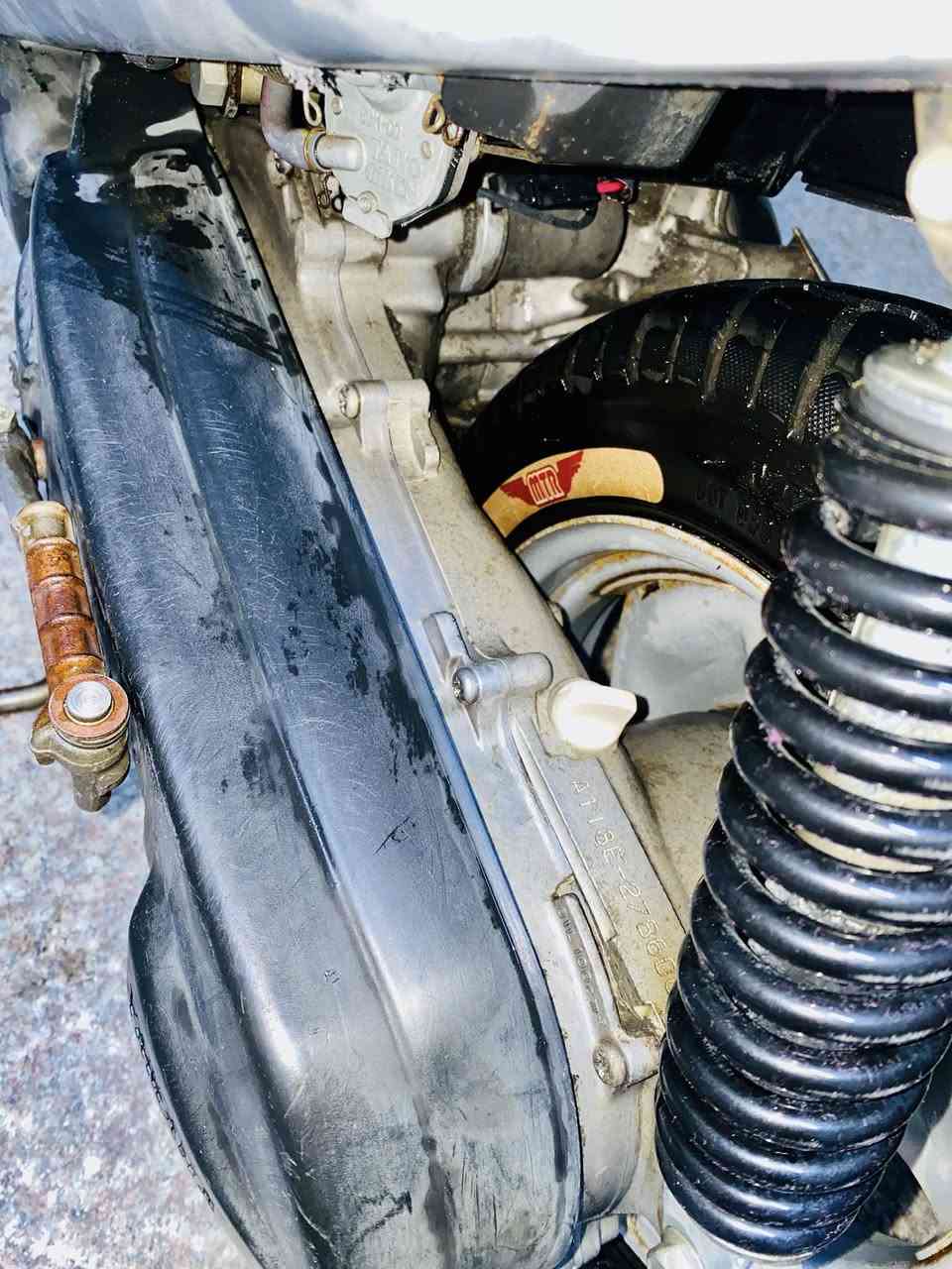 السلام عليكم دراجه منغولي للبيع مديل 2003 صارله سنه عندي الدراجه على وضعه لبلادي  وهاي نظافته 
مبدله كلجات خلفيه وحليا بيه صفير 
 
السعر 900وبيه مجال بسيط
المكان :كربلاء 
***********
