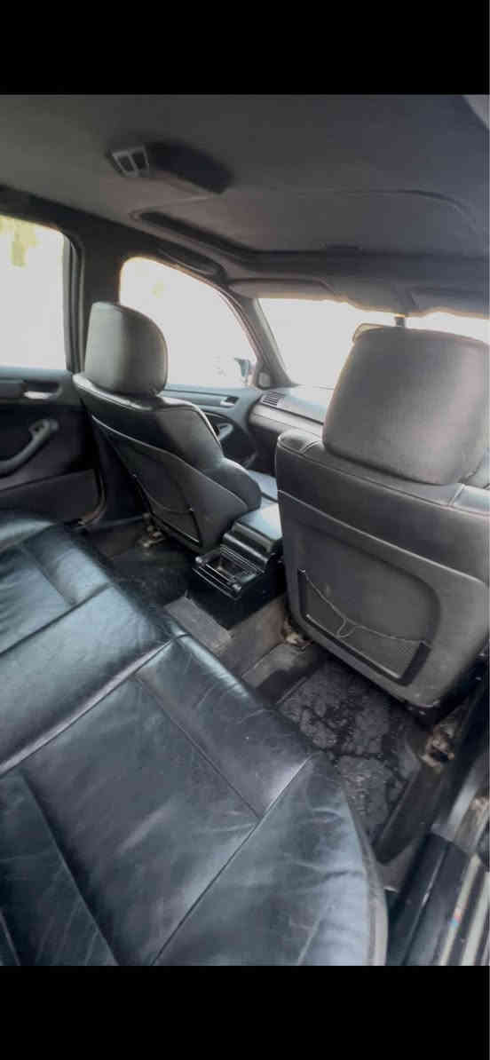 Bmw e46 525 مەکینە دەبڵ دیجیتاڵ 
مەنەفێست کامل مواسەفات گێڕ و مەکینە بەشەرت ئۆتۆماتیک 
مۆدێل ٢٠٠٣ سەیارەکە نموونەیە لە جوانی لەوە هەبوو بڕۆ ئەوە بکڕە  
نرخ..٣٣
شوێن ..ڕانیە 
*********** رانية, السليمانية
