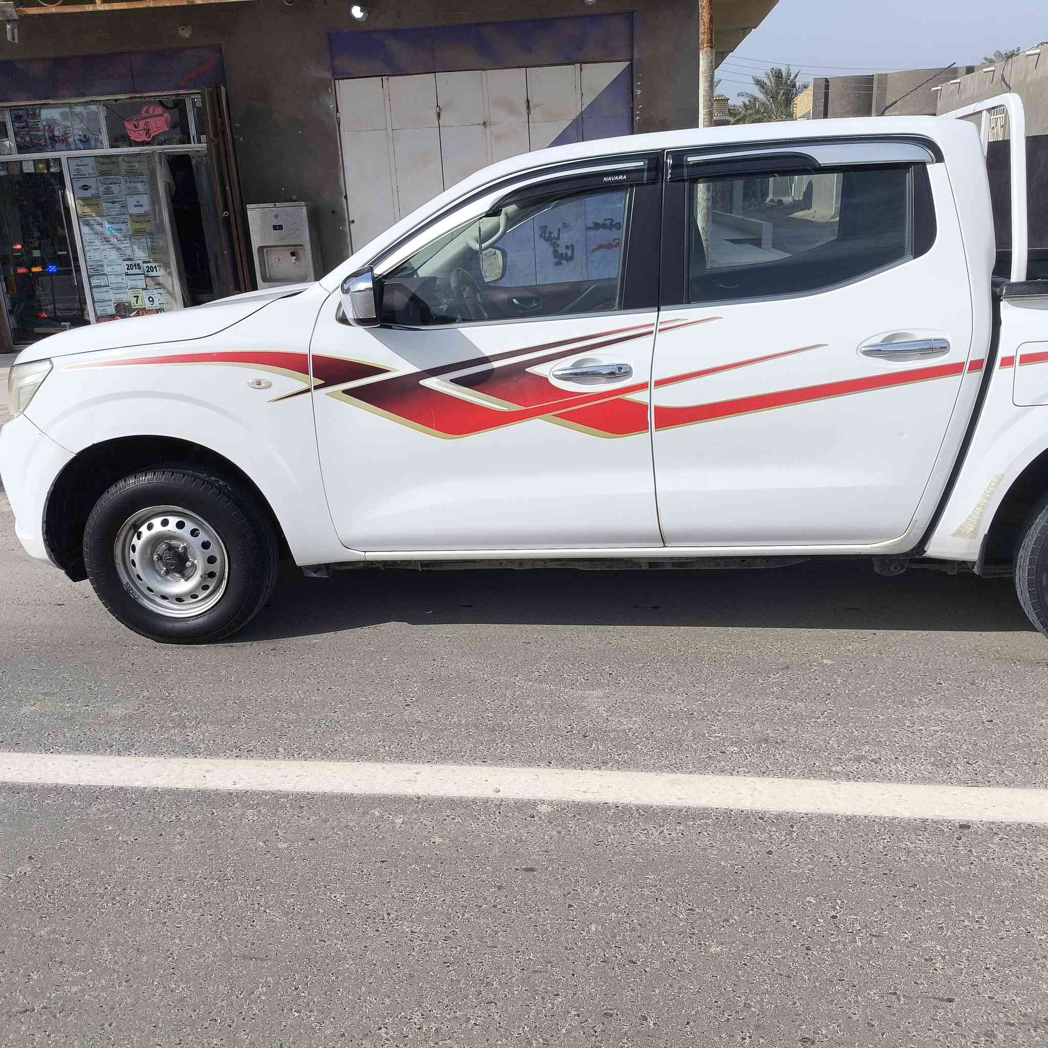 علئ بركه الله 
للبيع نيفارا مديل 2016 كفاله من ضربه وفتح وصبغ ماعده بارد قليل تاخذهه عل فحص من قطره صبغ محرك كفاله من تنقيص وتبخير سياره حلوه كلش كهربائيات كلهه شقاله
تبريد ثلج رقم البصره دولي سنويه 28 تحويل اي وقت تريده سعر 128 بيهه مجال لشراي 
مكان البصره قضاء الامام الصادق بني منصور 
رقم ***********
