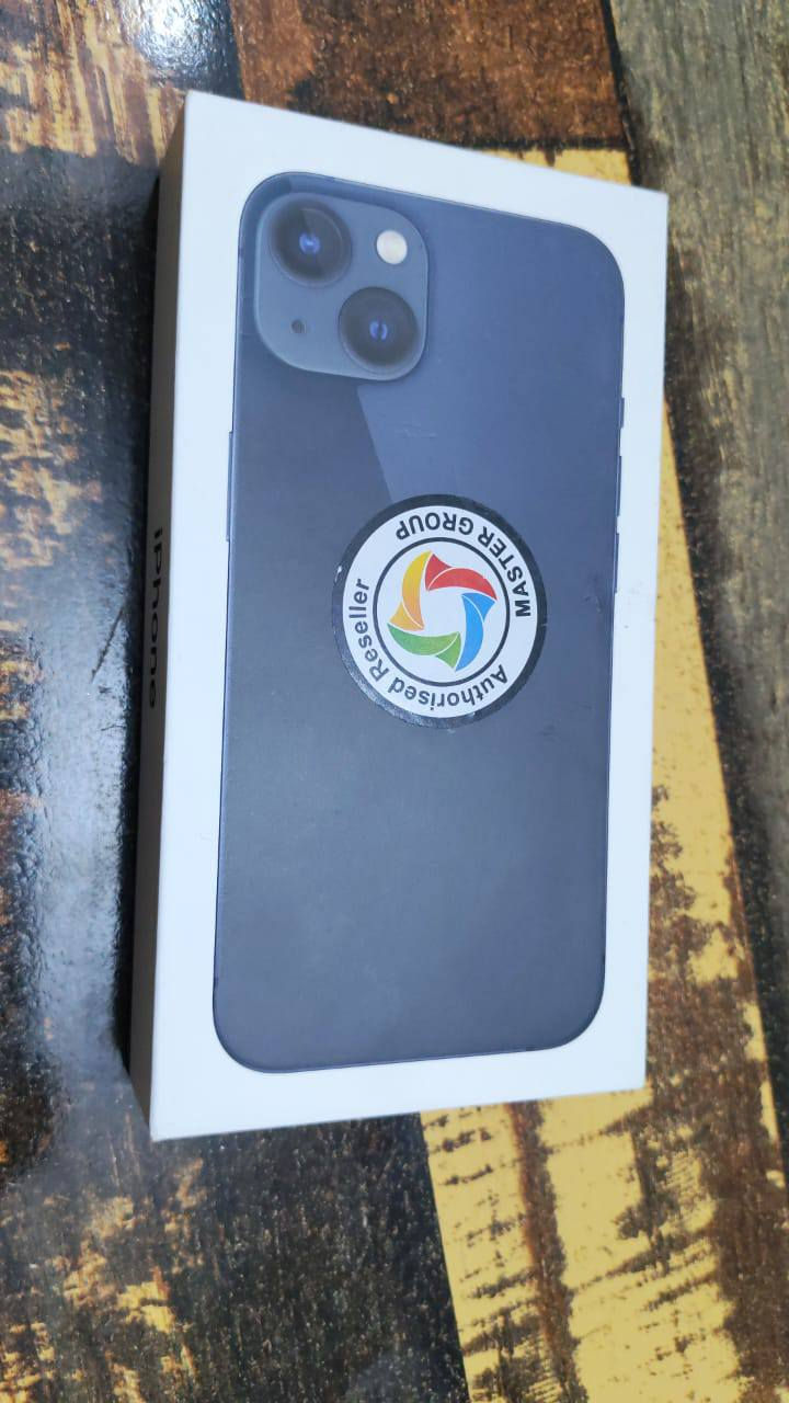 السلام عليكم 13ذاكرة 128بطارية 92جديد شخط مابي كامل شركة ماستر سعر425 الميعجبة ليدخل وليعلق ***********
