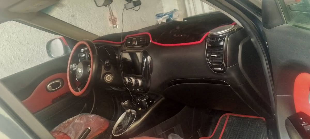 سلام عليكم لبيع صول15بسمي امريكي محرك 2000جي تي إي مكاني حي اور رقمي *********** سعر 98.
