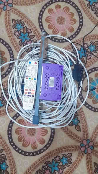 #للبيع
ستلايت لنقل  القنوات المشفره +والقنوات العامه يحتوي على فيشتين صحن. وهوائي ملحقاته هوائي متحرك +وريمونت+وواير للأستفسار أكثر👇
***********
كوت حي الحوراء

#السعر25الف
