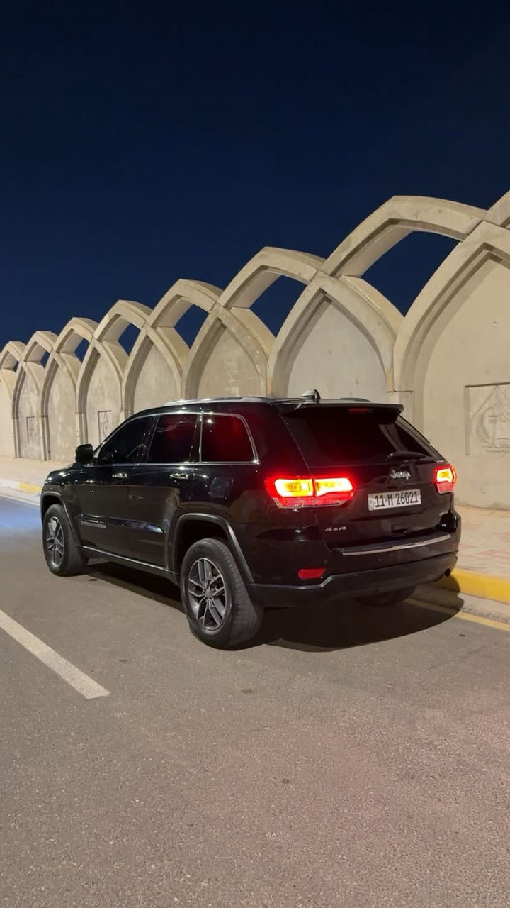 للبيع جيب جراند شيروكي 2017 🚘

━━━━━━━━━━━━━━━

📌 المواصفات الأساسية:

* Jeep Grand Cherokee موديل 2017

* محرك (3.6L (V6
* دفع رباعي 4x4
* تشغيل بصمة
* دخول ذكي
* شاشة وسطية Uconnect
* كاميرا خلفية
* بلوتوث / USB / AUX
* مثبت سرعة
* حساسات
*رادار خلفي
* مقاعد كهربائية
* مقاعد جلد
* تدفئة مقاعد ومقود
* مودات قيادة 
*تشغيل عن بعد
*جنطه كهرباء
*فتحه سقف
*مقاعد خزن

━━━━━━━━━━━━━━━

السيارة وارد أمريكي
رقم الشاصي: 1C4RJFBG0HC728459
📍موقع السيارة:كربلاء
💰 السعر: 195
📞 للتواصل: ***********

