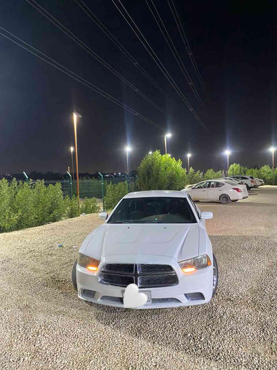 السلام عليكم جارجر 2014 ادوات مكينه 3600 گير عصا السياره جاهزه من كلشي تدفئه تبريد شرط الفحص الدواخل مخمل ومتؤمه طبق الاصل شرط الحاسبه كصتها جنطه روح بيها وين ميعجبك ما ناقصها شي جاهزه من كلشي وكلشي مبدل جديد بيها 
السياره نضيفه من الداخل والخارج سعرها 58 وبيها مجال قليل 
مكاني نجف ،، للتواصل ***********
