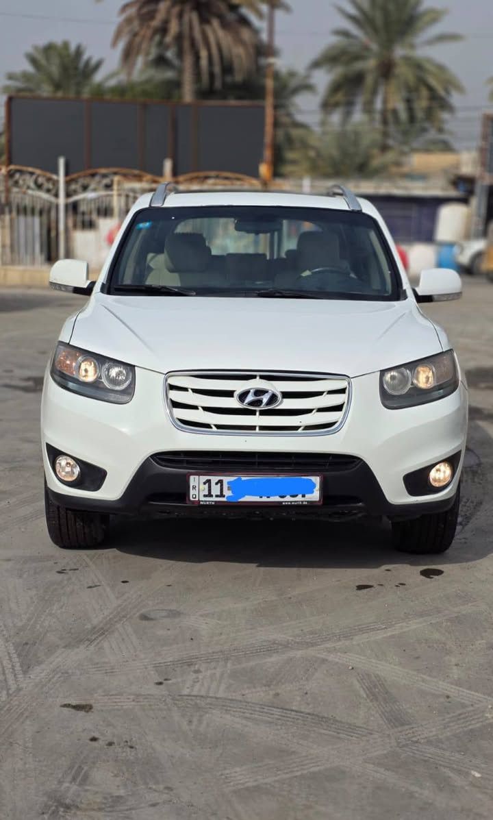 ‏‪***********‬‏ 
السلام عليكم

سنتافيه 2011 خليجي فول وأحد علا واحد بصمه تشغيل بصمه ابواب 6 سلندر 7 راكب 3 قطع تبريد فور ويل كسن كهرباء 
رقم بغداد انكليزي بسمي تحويل ثاني يوم 

سياره بيهه ثلاث قطع صبغ اثر طخات وقطعتين تبديل بلاد المجموع 5 قطع بدون معجون
#سعرهه ١٢٣ 
مكاني بغداد 
‏‪***********‬‏
