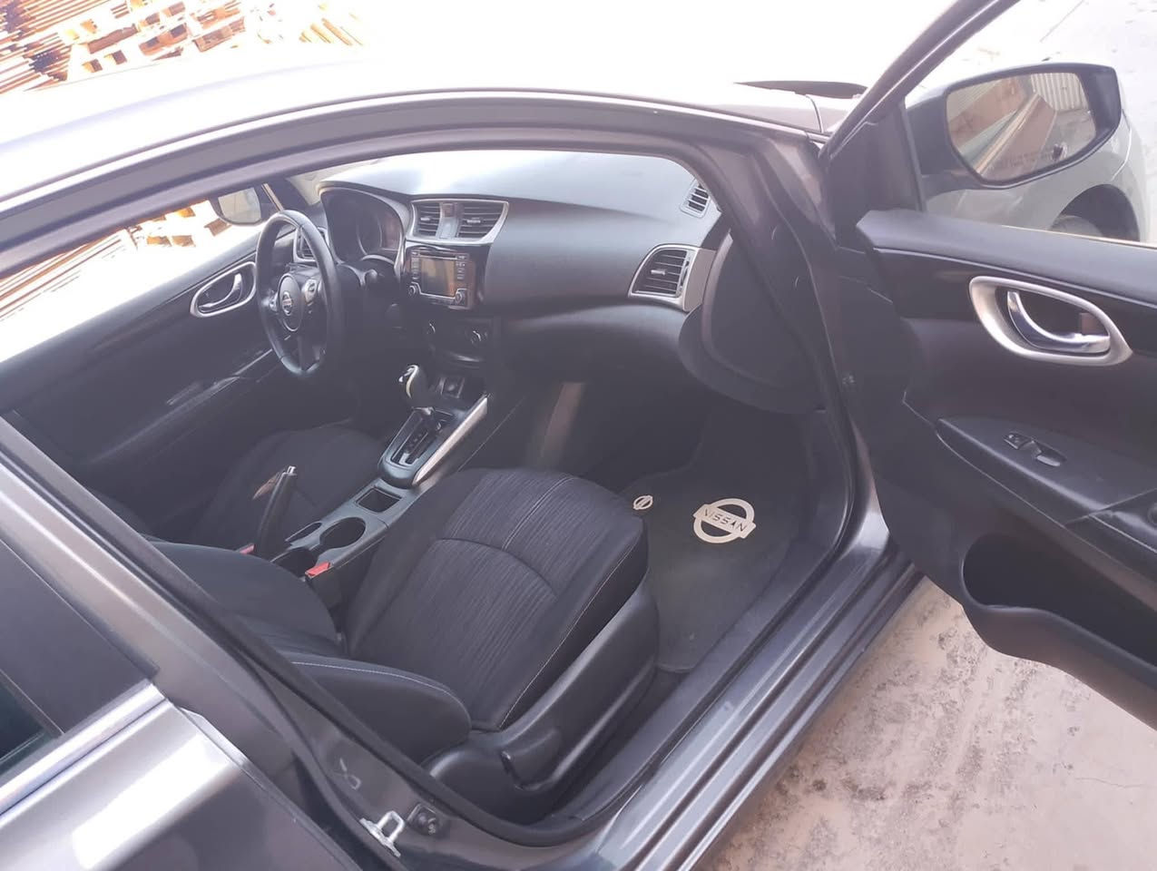 سلام عليكم
نيسان سنترا 2016 وارد امريكي 
رقم الشاصي موجود بالصور
ضرر بخشم البونيد ع گد شبرين
ودعامية خلفية 
مكينة گير صدر تبريد كهربائيات كله مكفول 
سنوية لل 27 بأسمي 
فئة sv 
السعر 108 وبي مجال 
***********
