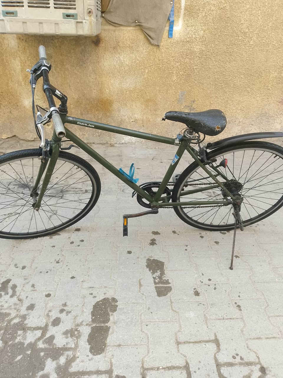 بيسكل للبيع 60 وبي مجال. 
***********
