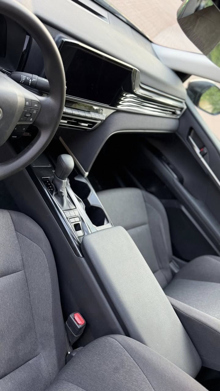 السلام عليكم
عرض 2025 TOYOTA CAMRY LE 
سياره 1 قطعه  🤍
سياره بصمة شغال 
سيارة بدون ارباگ 
Eco_normal_Sport
محرك 4 سلندر 
عداد المسافة 2000 mi مايل 📏 
سياره بدون رقم ترقم شمال دهوك اربيل سليمانيه 

الــسعر  خاص    🔥
مكان سياره عقرة 

 واتس موجود  *********** 📞
***********
