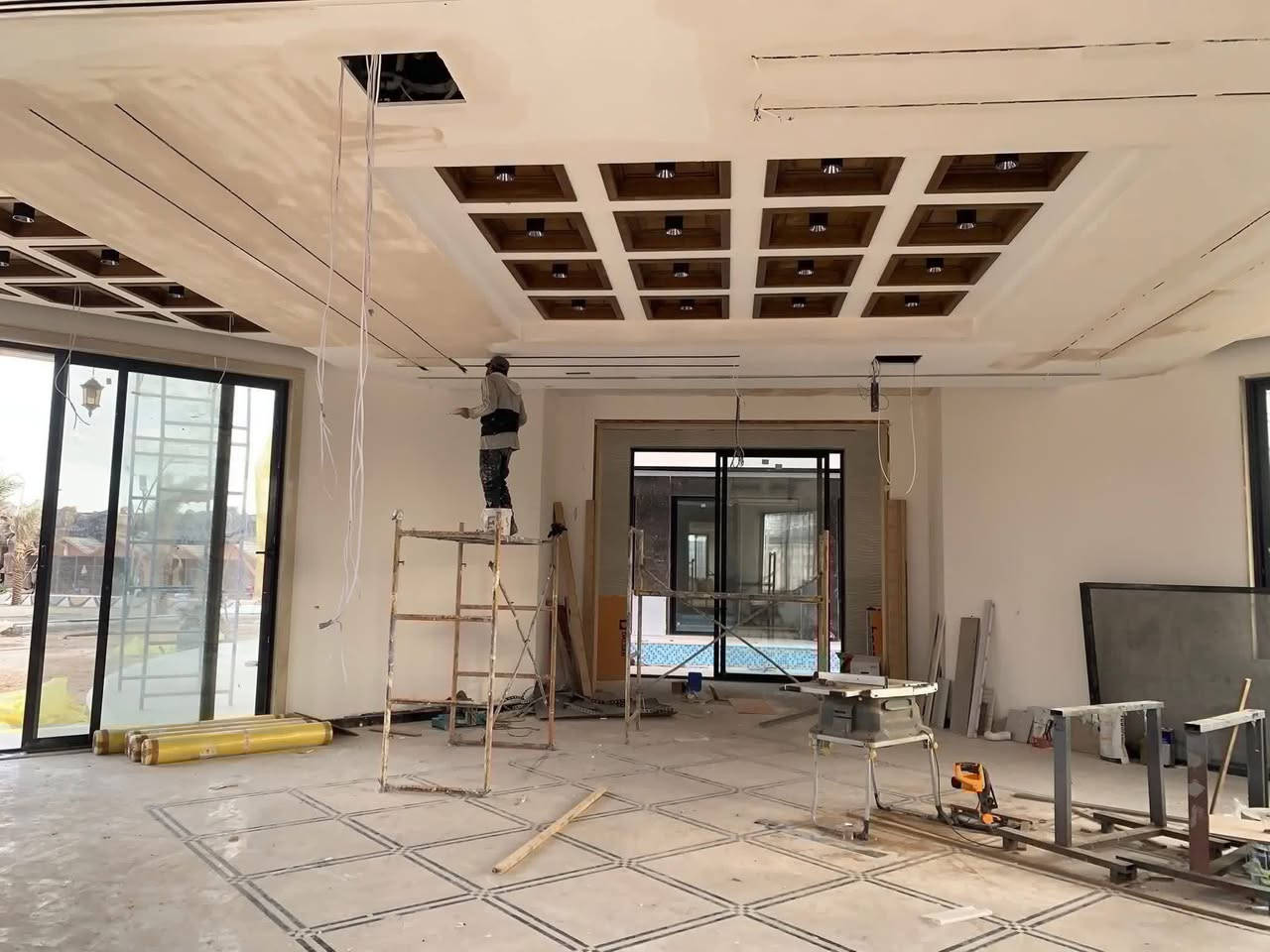 السلام عليكم صباغ متفرغ للعمل نعمل كافة انواع الصبغ للاستفسار الاتصال ع رقم ***********
