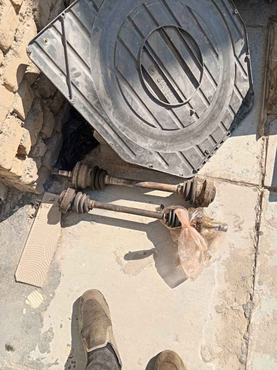 السلام عليكم قطع تفصيخ للبيع للستفسار ***********
