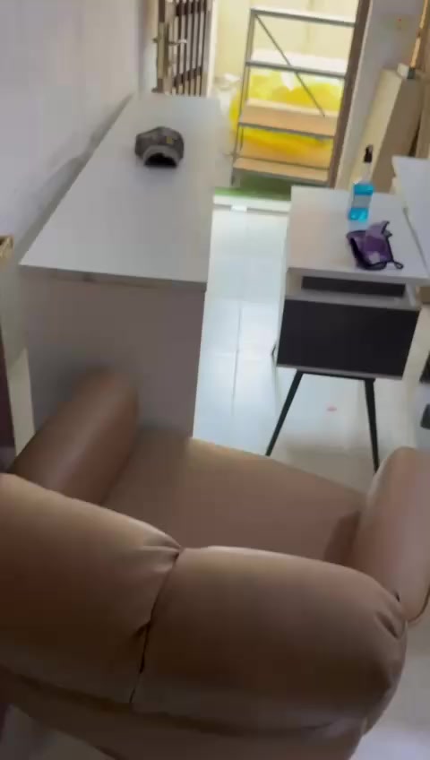 السلام عليكم غراض كلش جديده للبيع مكتب +تخم كامل ستخدم شهر +رفوف نضيفات +ميز نضيم السعر مناسب الاستفسار ***********
