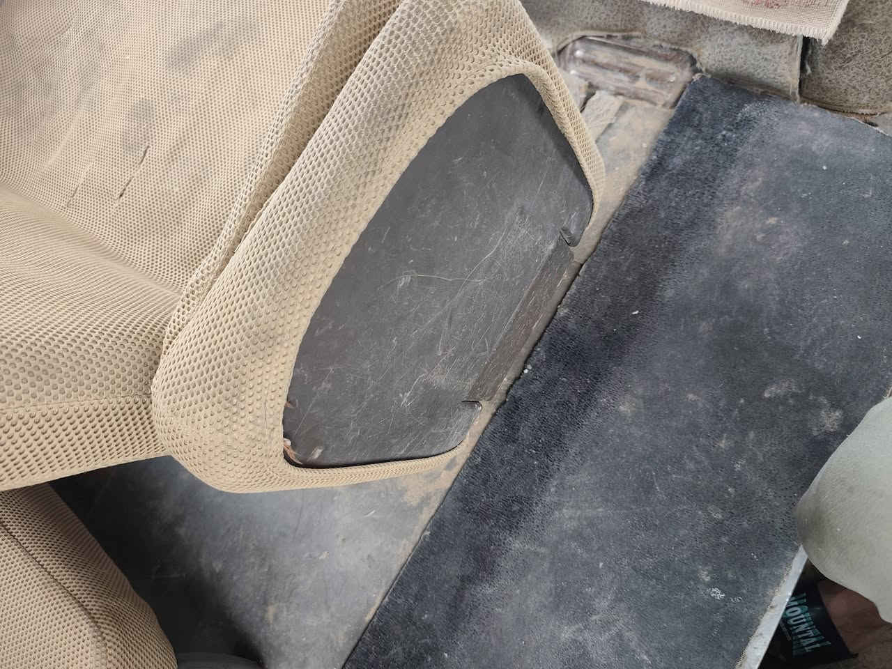 سلام عليكم للبيع كشنات القلاب مال روزه نضيفات كلش تخم كامل 6 الاستفسار ***********
