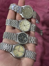 مجموعة ساعات للبيع 5/ توماتيك 1/تكويك شغالين مضبوطين  نظافة ممتازة  أو...