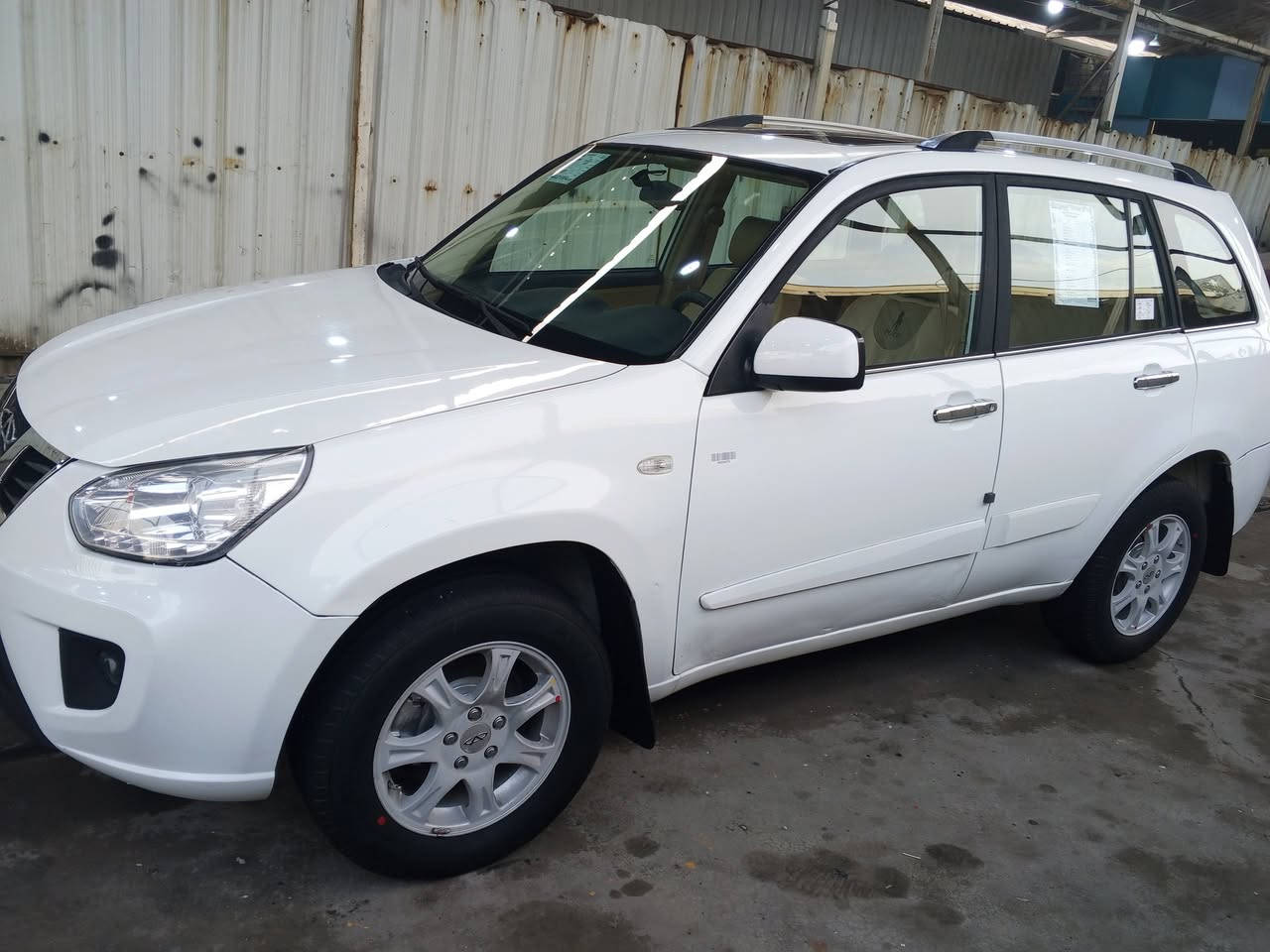 تيكو 2013 سياره جديده جدا جدا
مكفوله من جميع النواحي محرك وكير ما مفتوح ومكفول
رقم بغداد دولي سعره 72ورقه للاستفسار ***********
