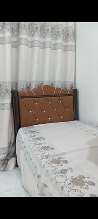 للبيع • سرير • مراسلة خاص