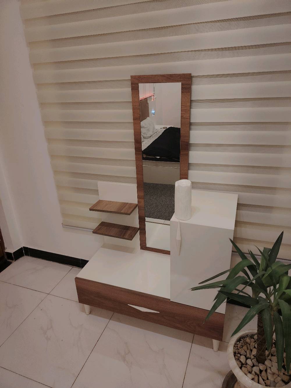 غرفه تركي 5قطع مستخدمه قليل للبيع السعر 480 الف وبيها مجال العلوان البصرة المعقل قرب البولنك رقمي ***********