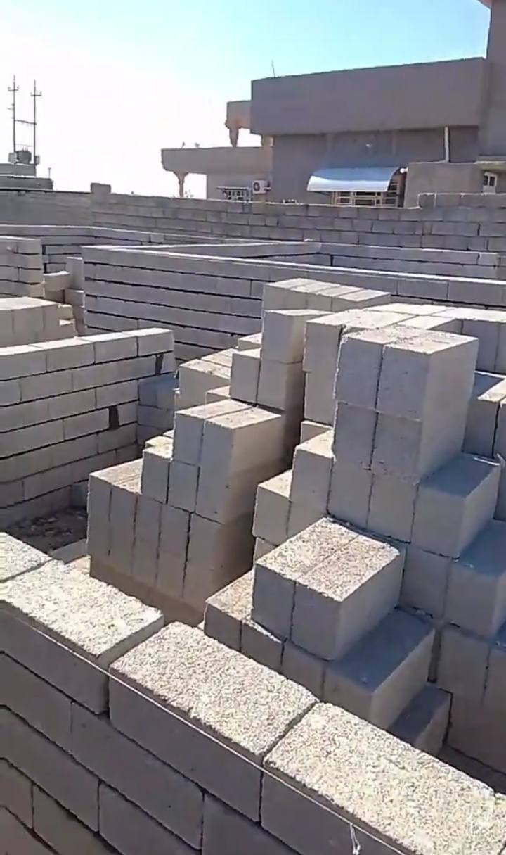 السلام عليكم الى يريد بناء موجود كادر بناء شغل درجه  هاذه شغل نشتغل بالالف واليوميا. رقم 
***********

***********
