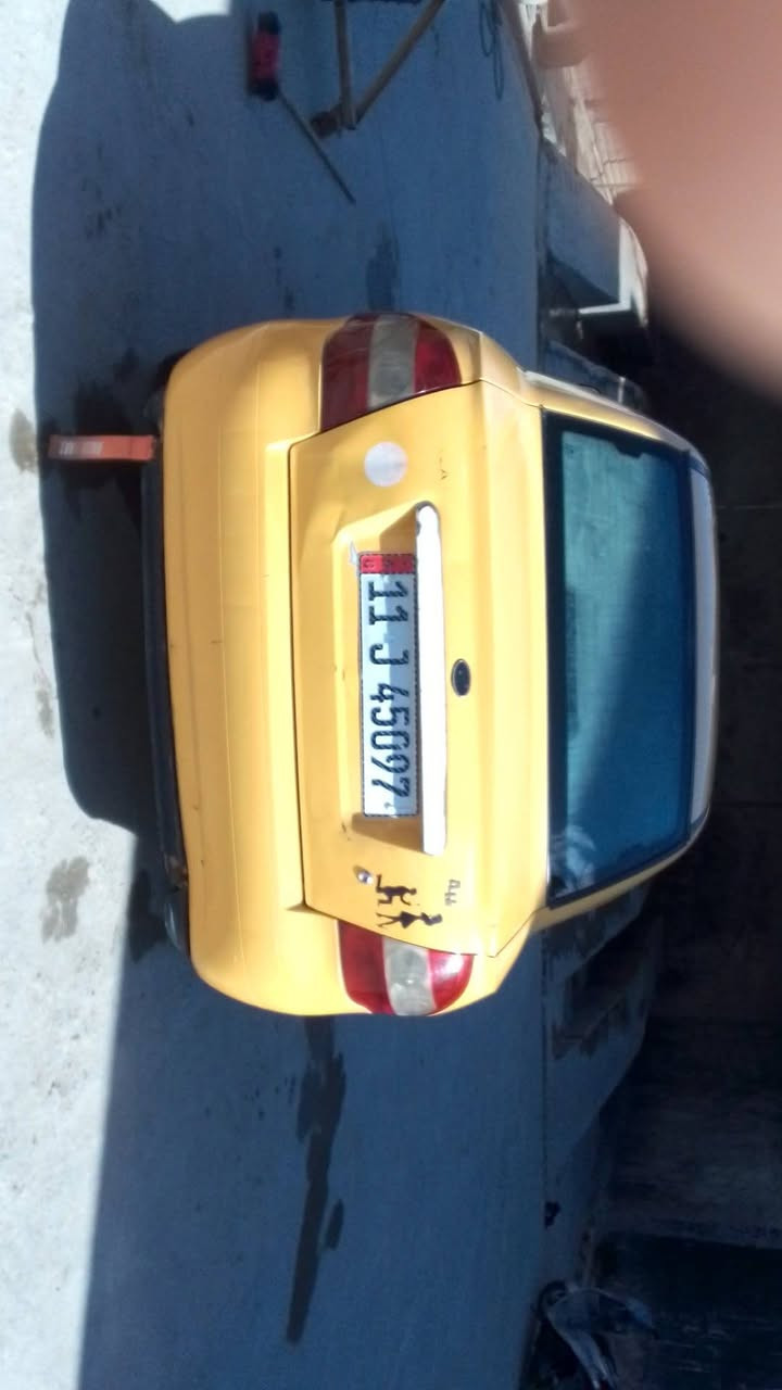 ياالله سلام عليكم سياره طيبه مديل 15بسمي تحويل ثاني يوم تخم تاير حداديه جديده عينه وصينه جدد سياره مال جناي مكينته حلوه كير جديد سنويه ل2026 شهر 6تصقط 
مشط جديد مالت شغل سياره كبل لشارع ربع ماذب عليه تبريد نقصه بس كمبريسر مكان حله بابل شارع ثمانين نجف 
***********
سعر 35وبيه مجال
