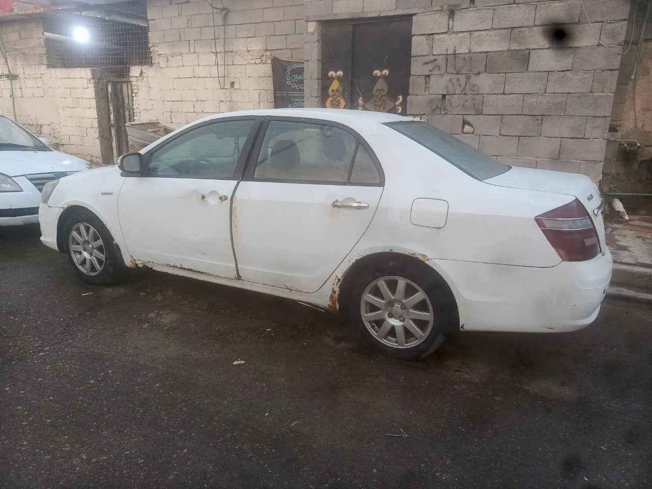 جيلي موبل خصوصي كير محرك يابني اوتماتيك حداديه توه شاده تخم تاير كهربائيات كله شغاله راعيه موجود باقي تفاصيل يم ابو السياره انه مكلف بنشر هاذه رقم راعيه *********** البصرة, العراق
