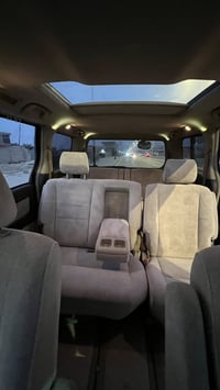 السلام عليكم سياره تويوتا الفرد ٧ راكب مديل 2003 رقم 07709020079