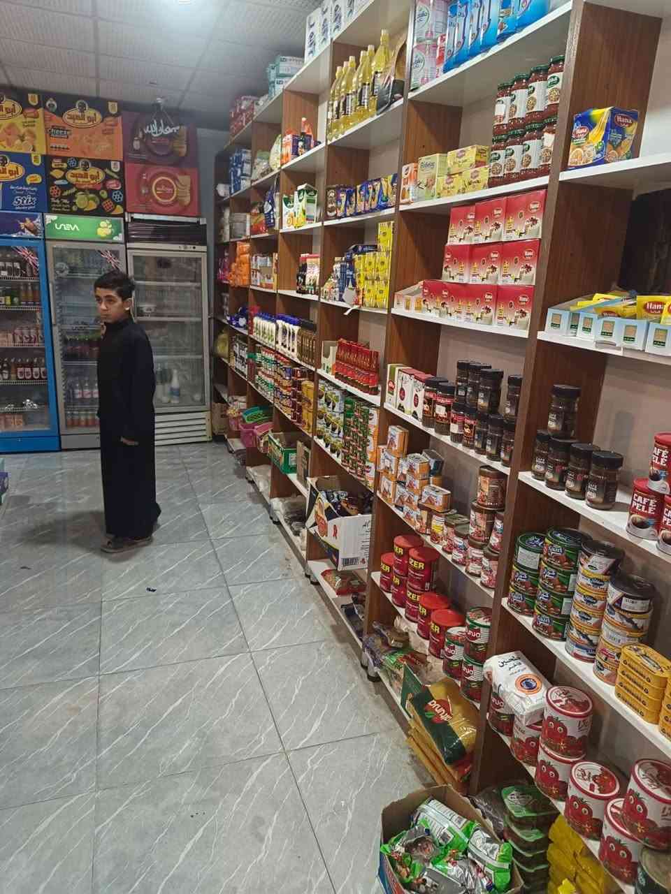 السلام عليكم
اسواق للبيع كامله مسواك برادات رفوف ومولد سفينه عارضات سبالت جام خانه واجهيتين اسواق مرتبه على شارعين رئيسي سبب البيع عدم التفرغ مساحتهه ٨٠متر العنوان زين القوس شارع المنتزه

للاستفسار واتساب ***********
