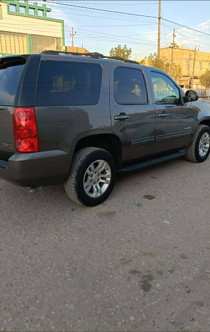 ادوات ادوات جمسي 2012 بدون كص ولا فتح مكينة 5 //300 دخول جديد تعهد من الكص والسرقة والعشائر والفتح العنوان الناصريه مركز  سعر 90ورقة بيهة مجال كلش قليل  السياره كلش جديده اي نقص مابيها جاهزه *********** بدون مروس
