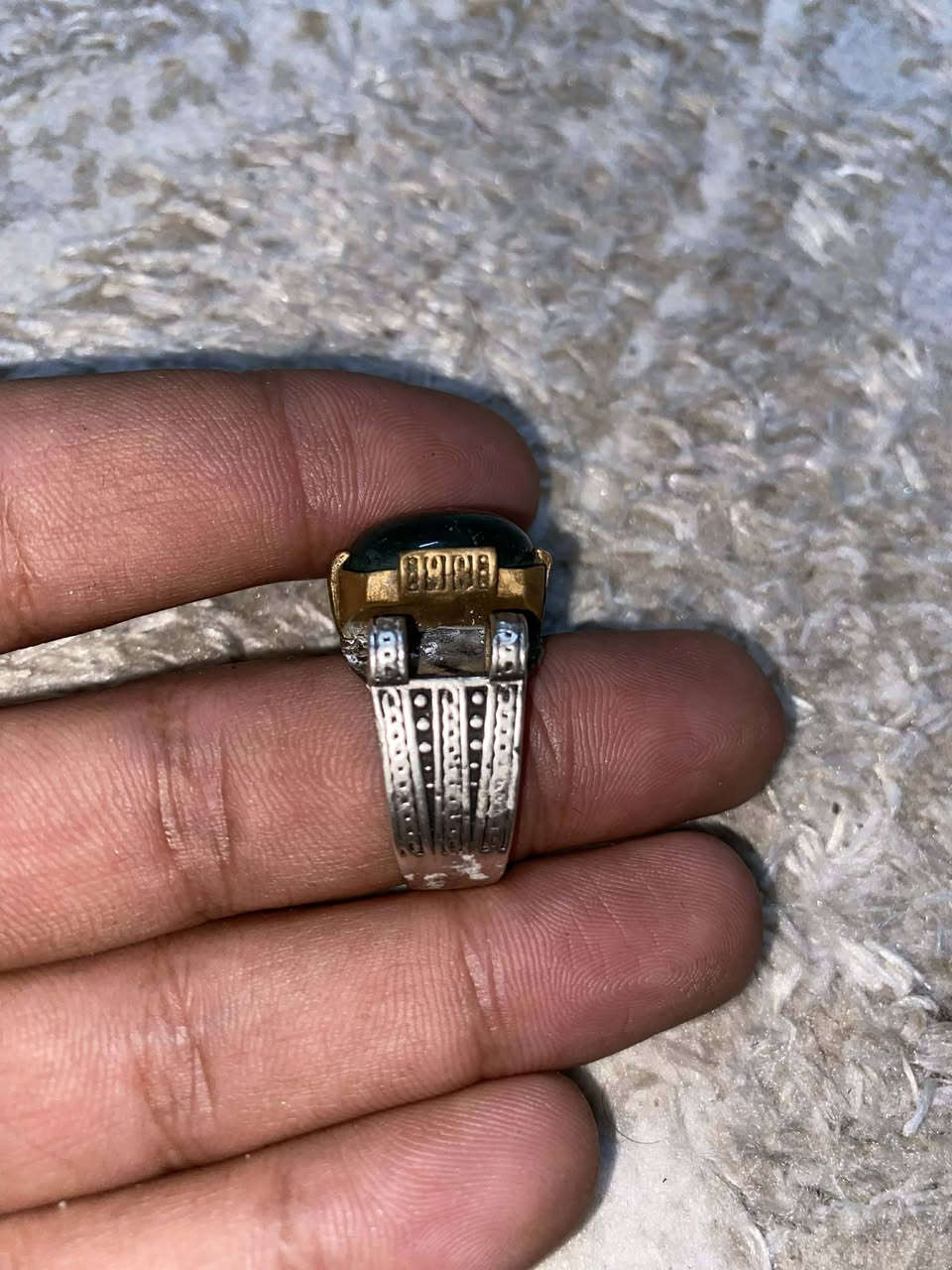 خاتم عقيق أخضر طبيعي ذمه صياغه ثقيلة قديم فضه925 تاج نحاس قياس20.21
65قفل


**إذا كنت صاحب هذا الإعلان وتريد حذفه لأي سبب، رجاءا أرسل رسالة إلى الدعم الفني**