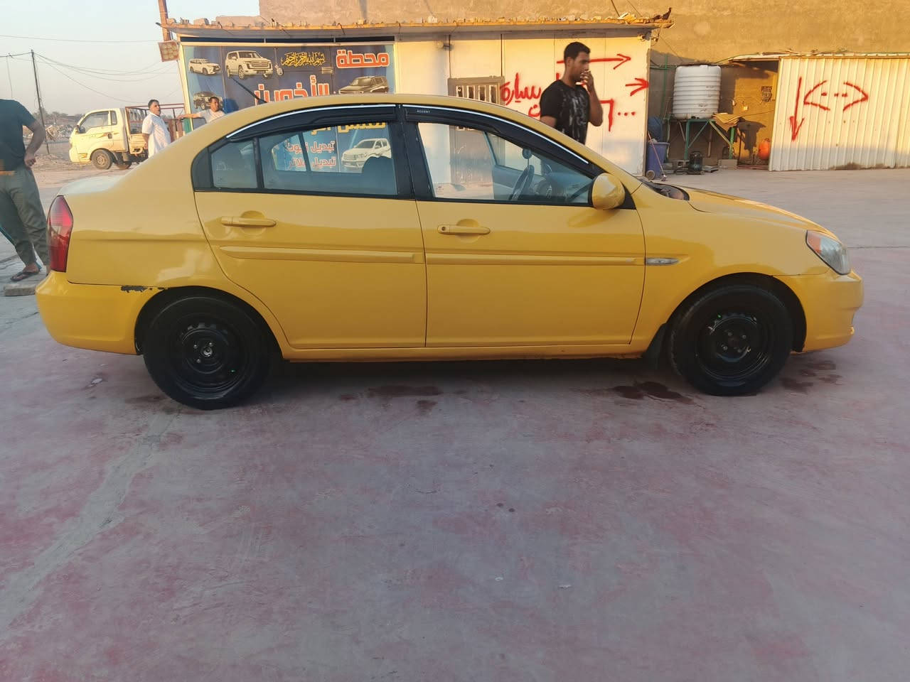 سلام وعليكم
اكسنت 2008صفره بسمي محرك 1600محرك و كير  خير من الله  تبريد شغال رقمه بغداد  ٧٠بيه ضريه بل باب خلف سايق ***********
