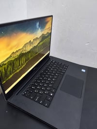 ديل XPS 15 • i7 8750H • GTX 1050 Ti