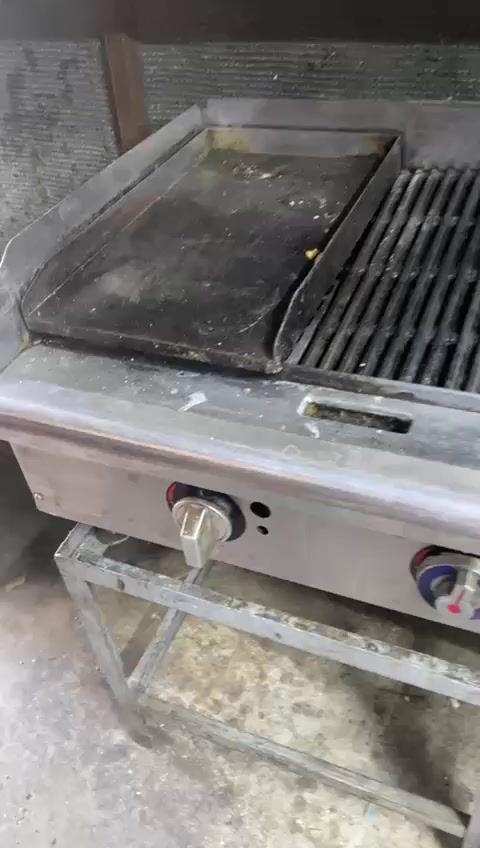 غراض مطعم للبيع جدر  كنتاكي وكرل منضي وغلايه منضديا للبيع لشراي يجي خاص ***********موجود وتساب
