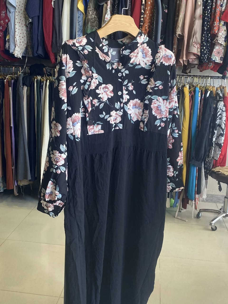 نموذج من كسر اليوم فستان نسائي غير مستخدم


**إذا كنت صاحب هذا الإعلان وتريد حذفه لأي سبب، رجاءا أرسل رسالة إلى الدعم الفني**