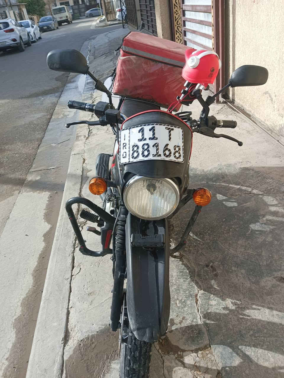 دراجه بوكسر للبيع دراجه باسم تحويل ثاني يوم سعر 1750 بيها مجال الدراجه كلش حلوه محتاج لها ترتيبات شويه العنوان بغداد غزاليه او تقاطع العامريه ***********
