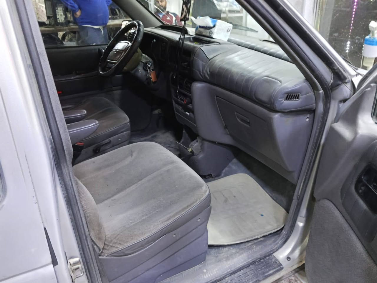 السلام عليكم سياره دوج كلايزر موديل 95 رقم انبار انكليزي باسمي تحويل ثاني يوم السنوية لحد 2027 مكينة بلادية تخم تايرات جديد مكاني بغداد السعر 35 وبيهة مجال موبايل ***********
