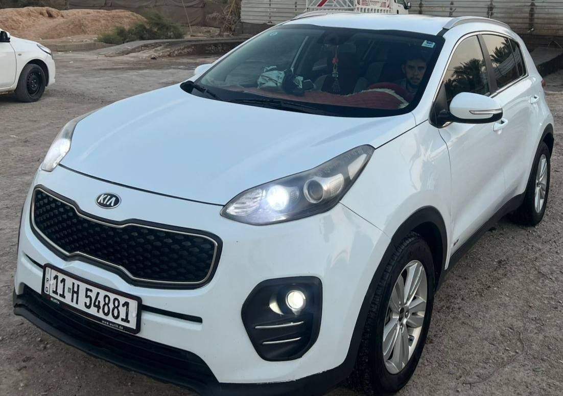 كيا سبورتج خليجي 2017 رقم بغداد.

سونار مع صور

سياره احلئ من صورة 

مواصفات كما موضح بالصور

محرك كير مكفولات

مداور ثاني يوم

السعر 160 مجال قليل

الاستفسار *********** صاحب سياره
