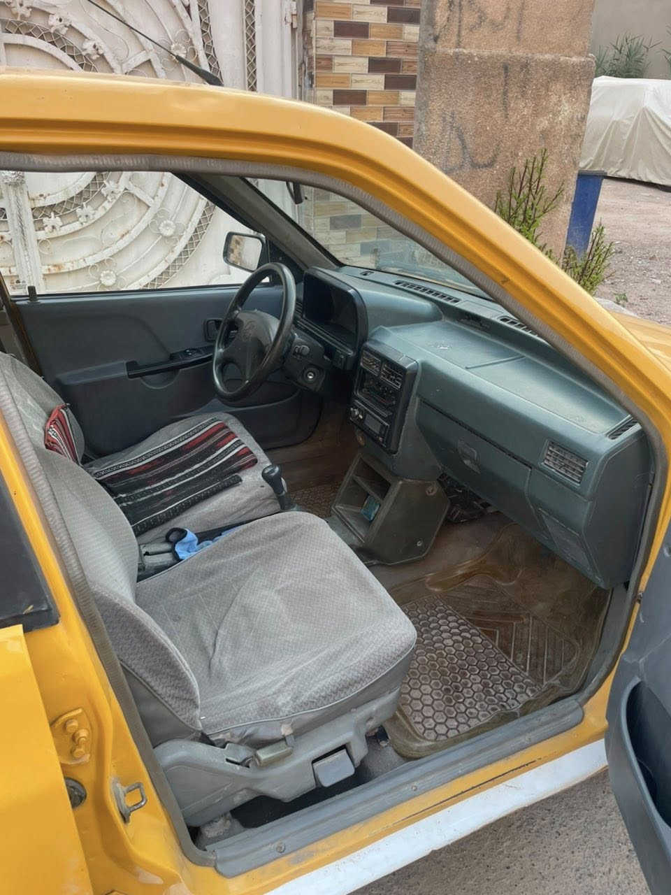 سايبا للبيع ٢٠١١ بلاديه شواصي جديد كير ومكينه جديد داخل وكهربائيات وتبريد كله شغال رقمها انكليزي هيئه وغرامات مصفره مكاني الثعالبه السعر ٢٢ وبيها مجال الرقم / ***********
