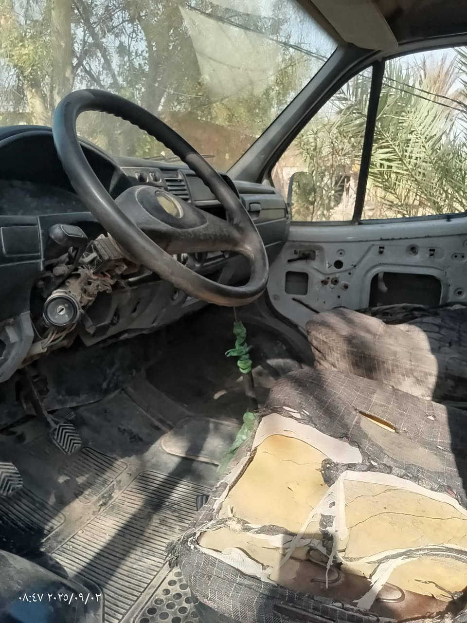 سيارة روسي للبيع بااسمي رايده 30ورقه الموبايل ***********
