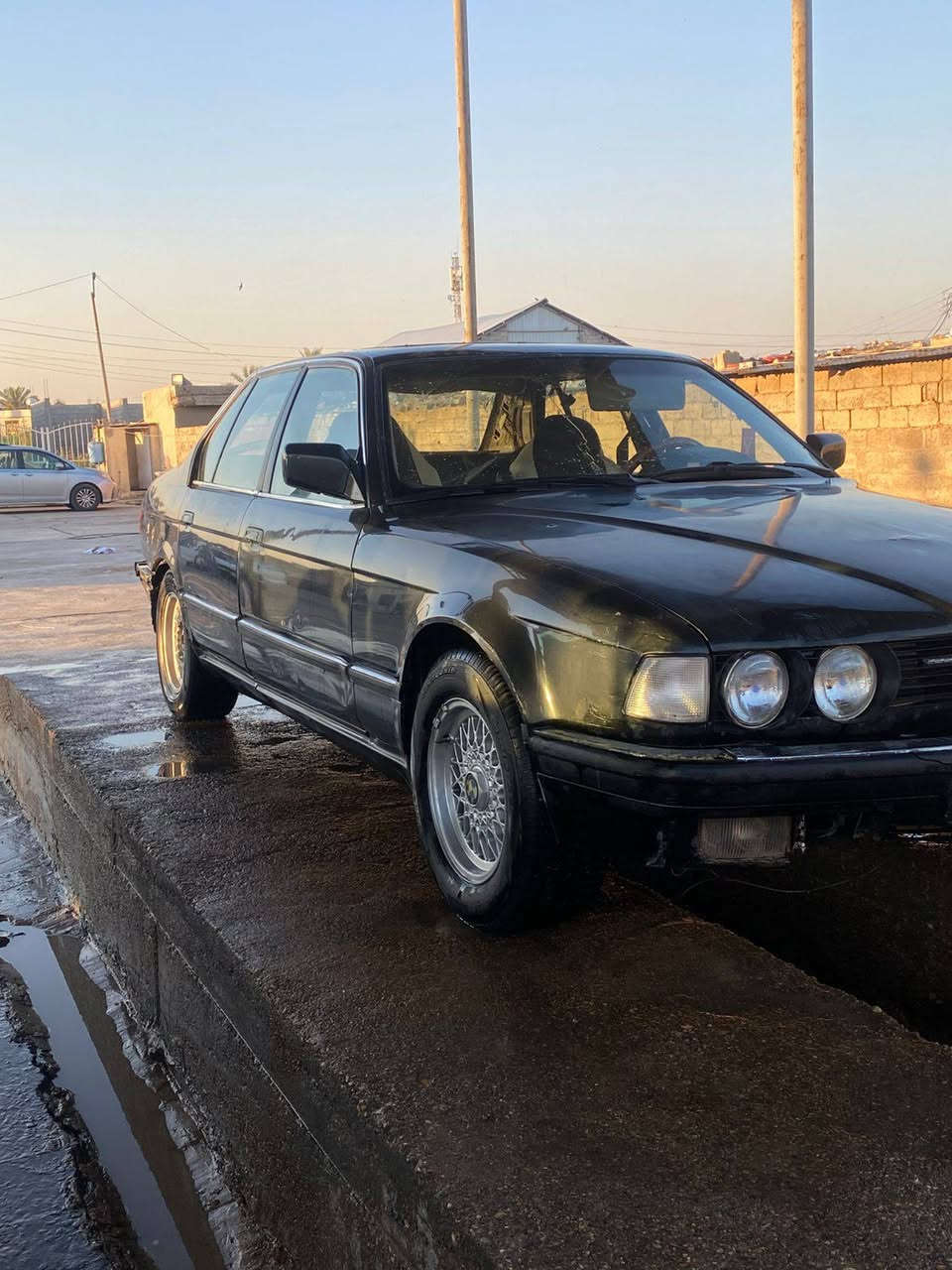 للبيع 735. مكينه وكير واكسل جدد تخم تاير وباتري وكهرباءيات شغاله ترايك للبصره شرط تحويل مباشر رقم بغداد الماني السعر ٣٣ ورقه. وبيها مجال. للتواصل ***********
