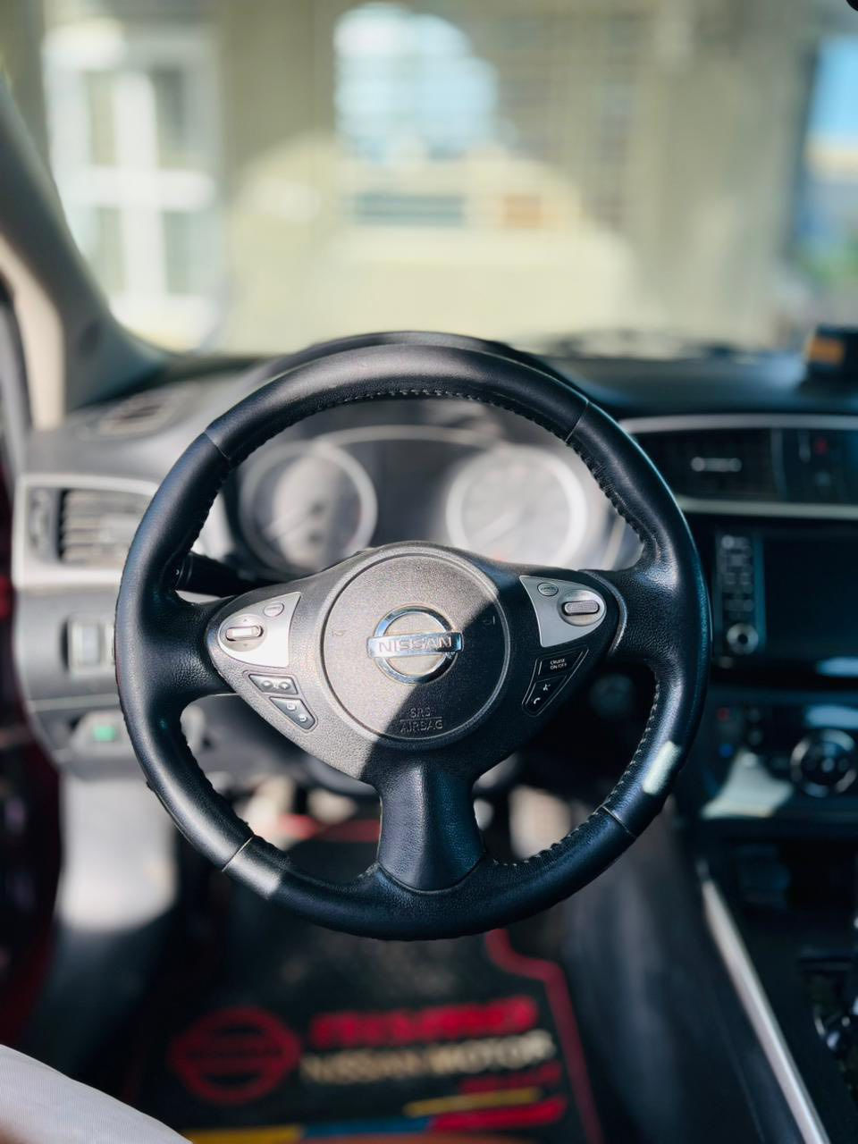 نيسان سنتره موديل 2019
حلوة مواصفات شاشة كبيرة لمس كاميرا 
 حاسات تحكمات ستريت بلوتوث اوكس بصمة 

ماشيه 119 ميل جديده  سونار موجود
رقم صاحب سيارة ***********
