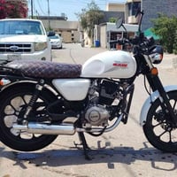 ساو 2020 للبيع او المراوس مكفول وكلش نضيف السعر 800 وبي مجال 078156447...