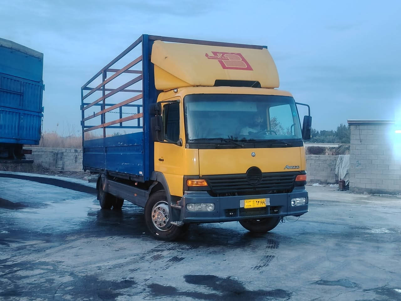 سلام عليكم اتيكو للبيع موديل 2001. 8 برغي.  6 سلندر.  7 وربع.
عنوان.   نجف.     السعر. 170.     ***********.
