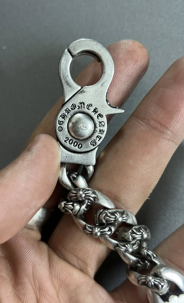 السلام عليكم سوار فرعوني انتيكه مختوم 925 فضه استرليني امانه الله عن الحلال والحرام ***********
